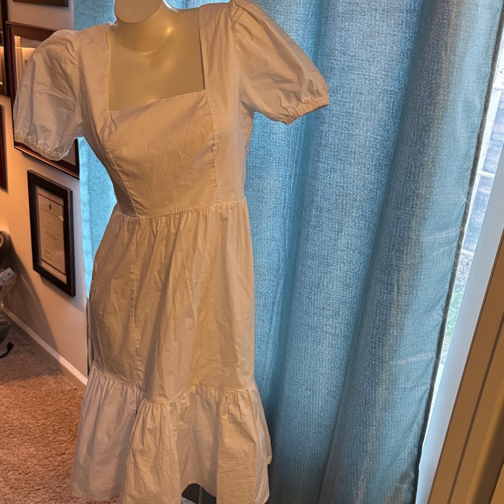 Elegant White Puff Sleeve Midi Dress